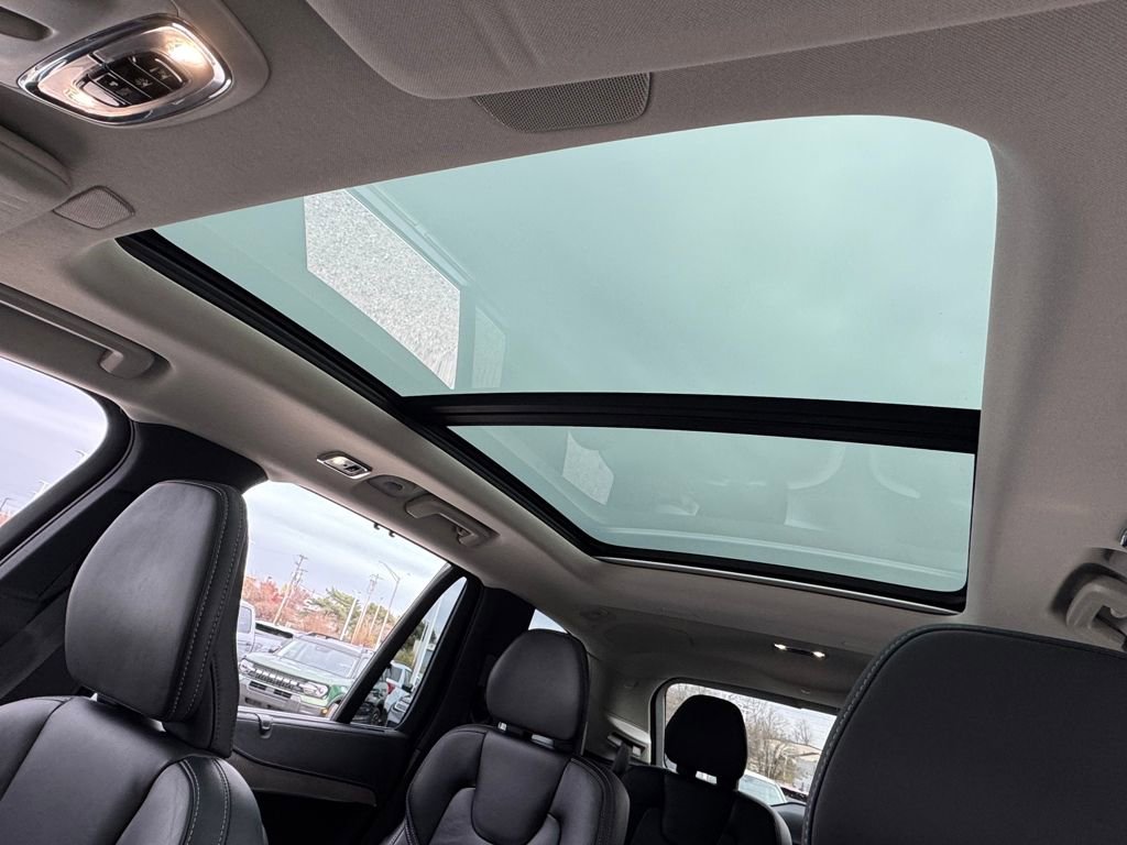 Used 2022 Volvo XC90 T6 Inscription w/ Advanced Package image 23