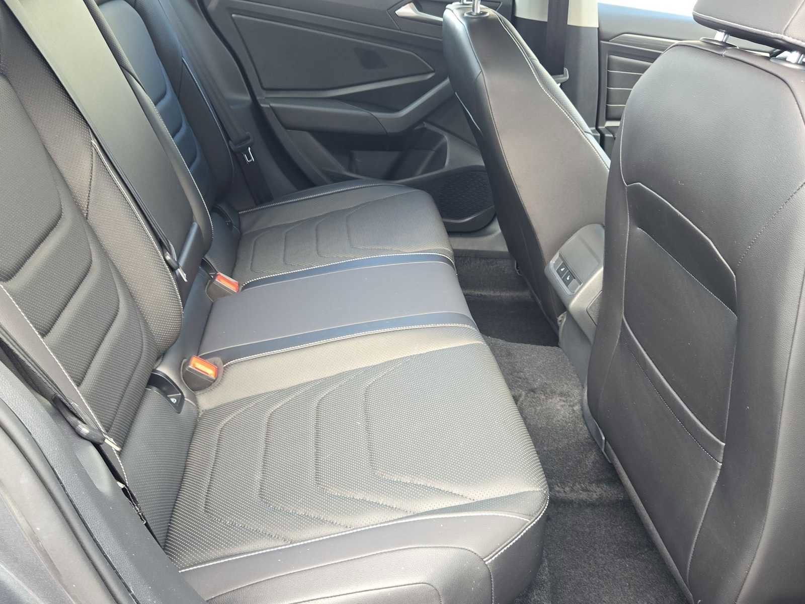 Used 2022 Volkswagen Jetta SEL image 21