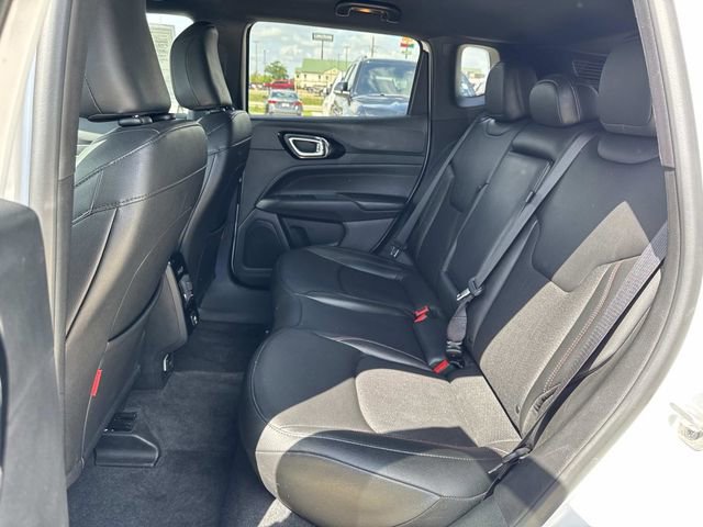 Used 2025 Jeep Compass Trailhawk image 19