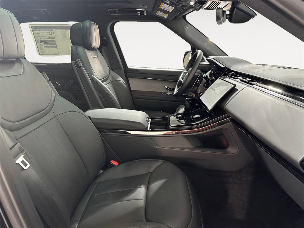 New 2025 Land Rover Range Rover Sport SE image 14