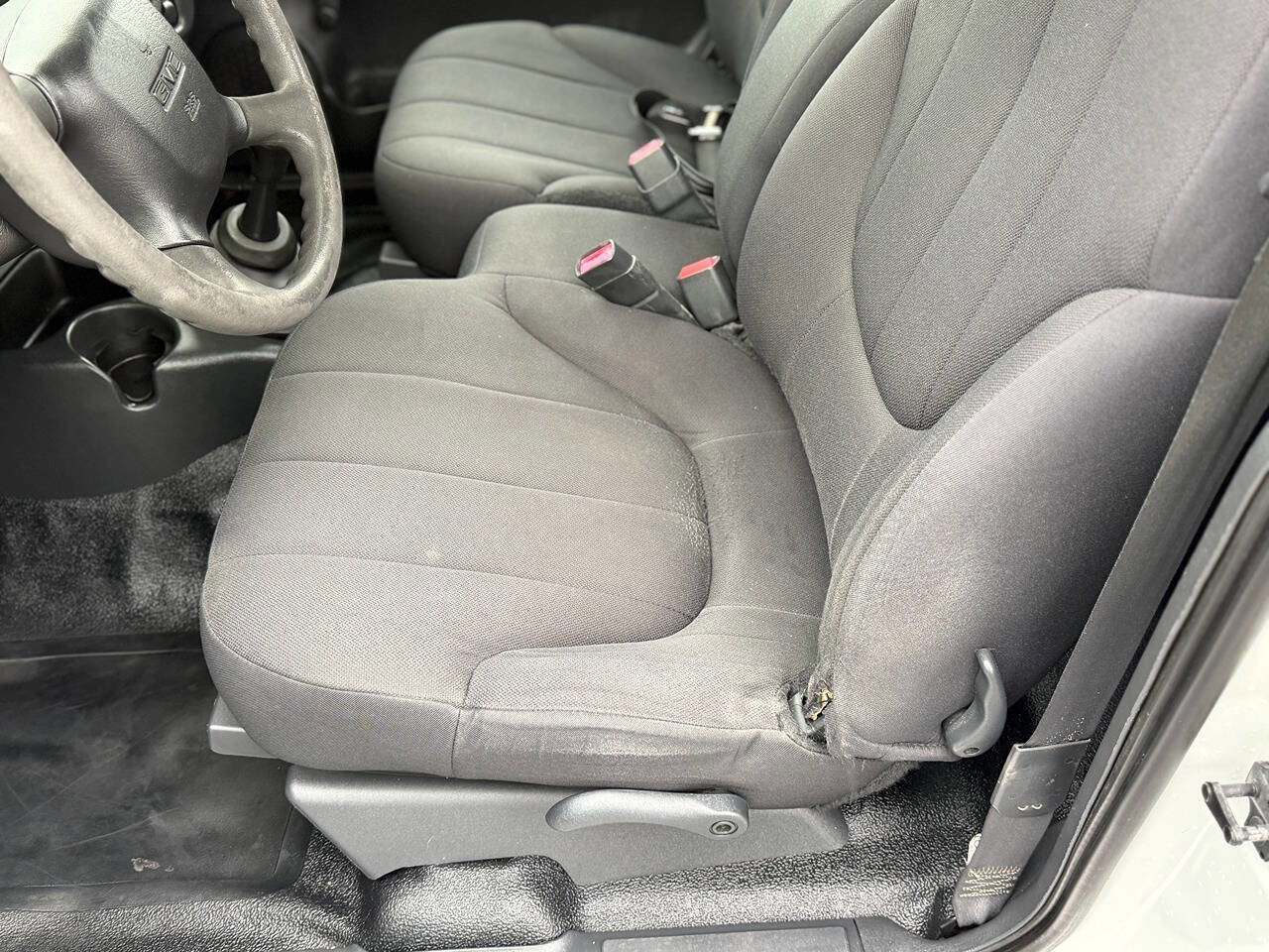 Used 2003 GMC Sonoma SL w/ Convenience Package image 65