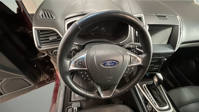 Used 2018 Ford Edge SEL w/ Equipment Group 201A image 12