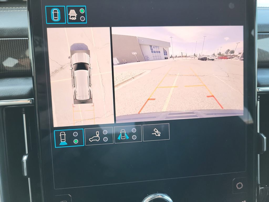 Used 2025 GMC Yukon Elevation w/ LPO, Yukon Black Package image 20