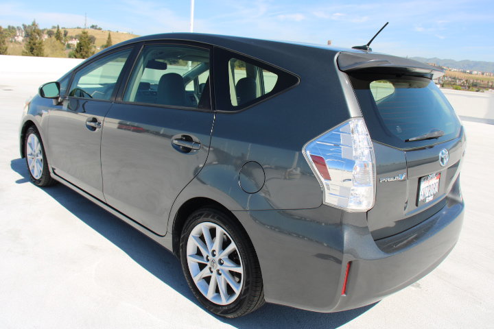Used 2012 Toyota Prius V Five image 6