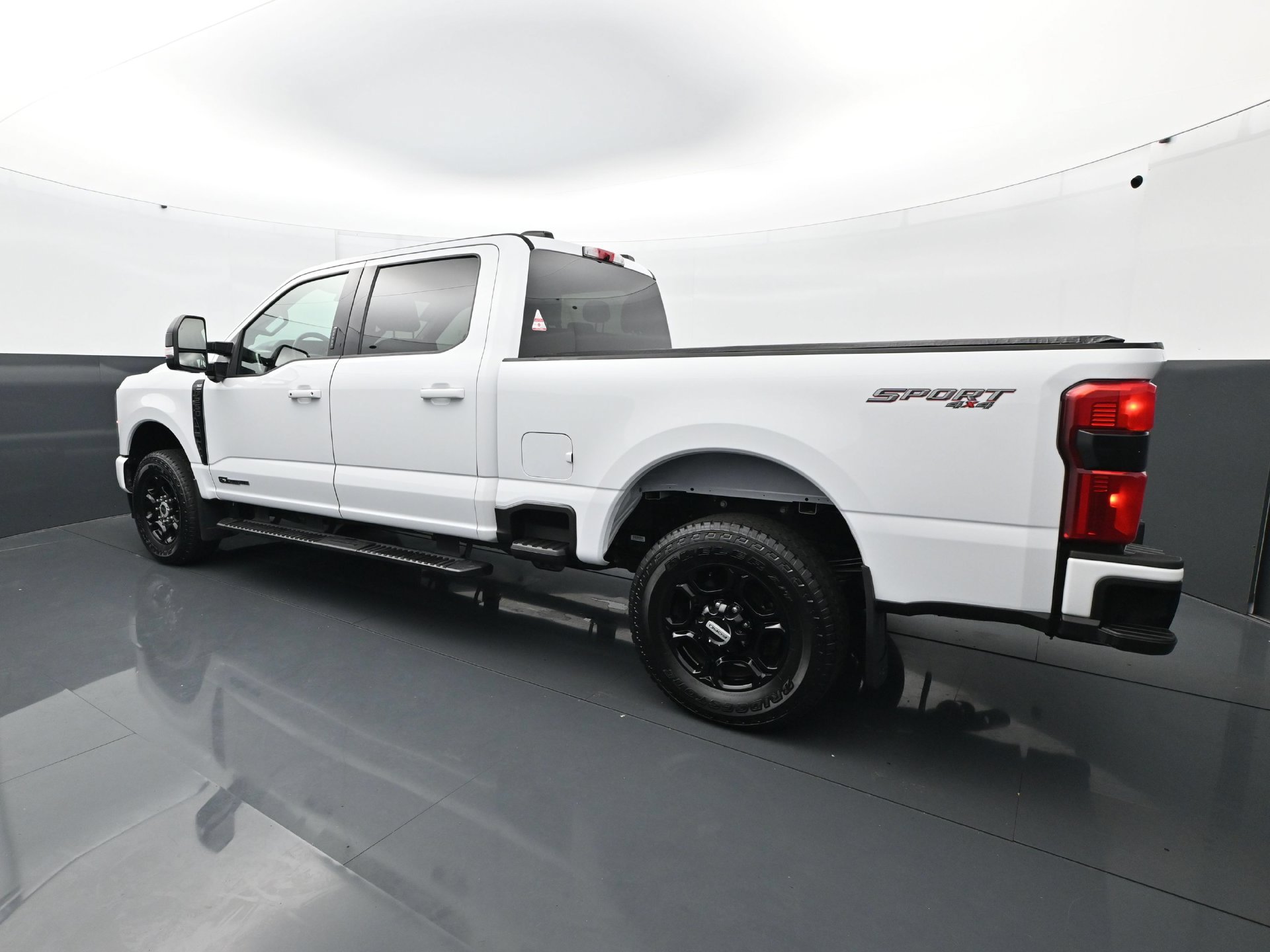 Used 2024 Ford F250 XLT w/ XLT Premium Package AWD/4WD image 4