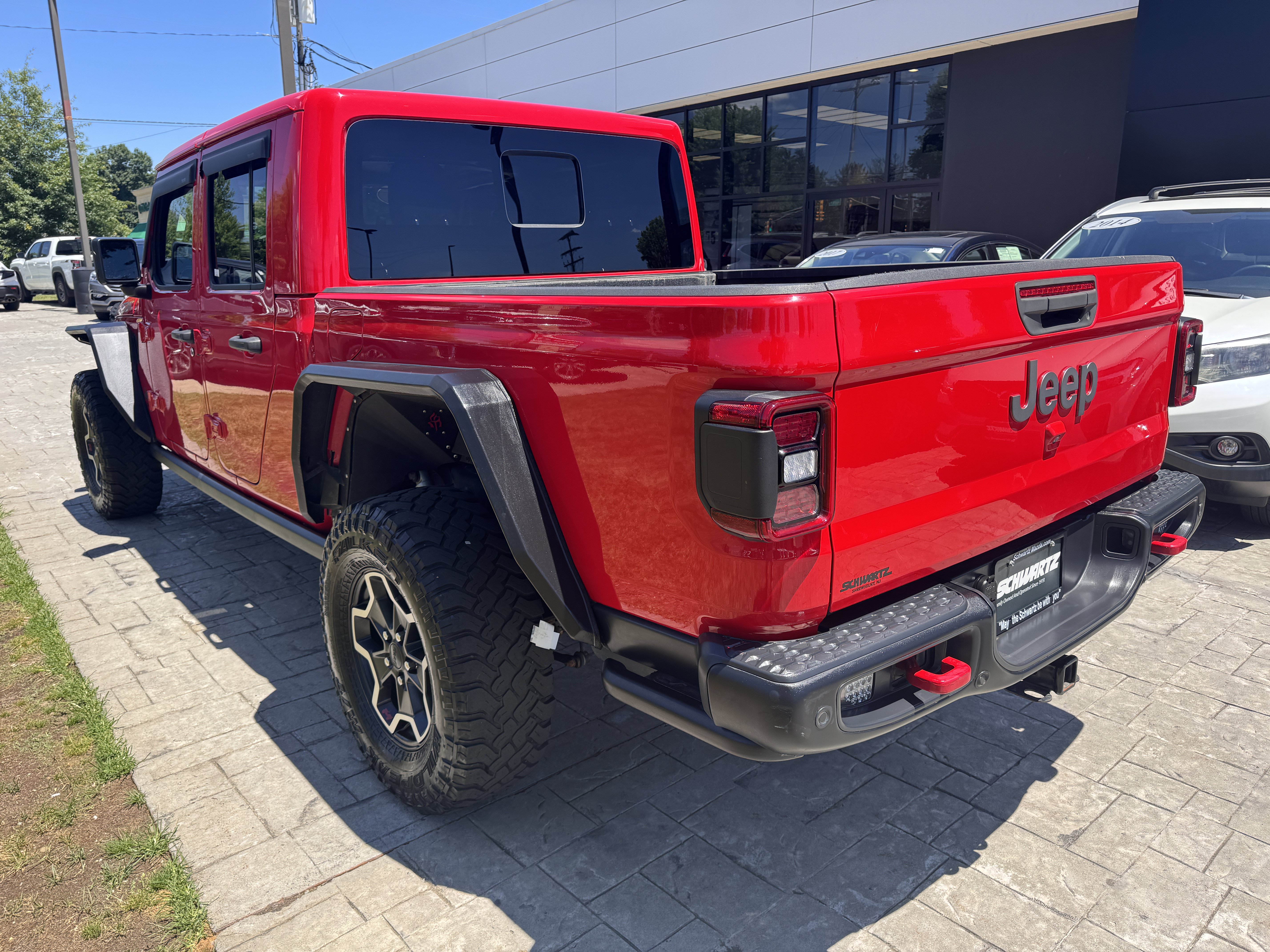 Used 2021 Jeep Gladiator Rubicon AWD/4WD image 6