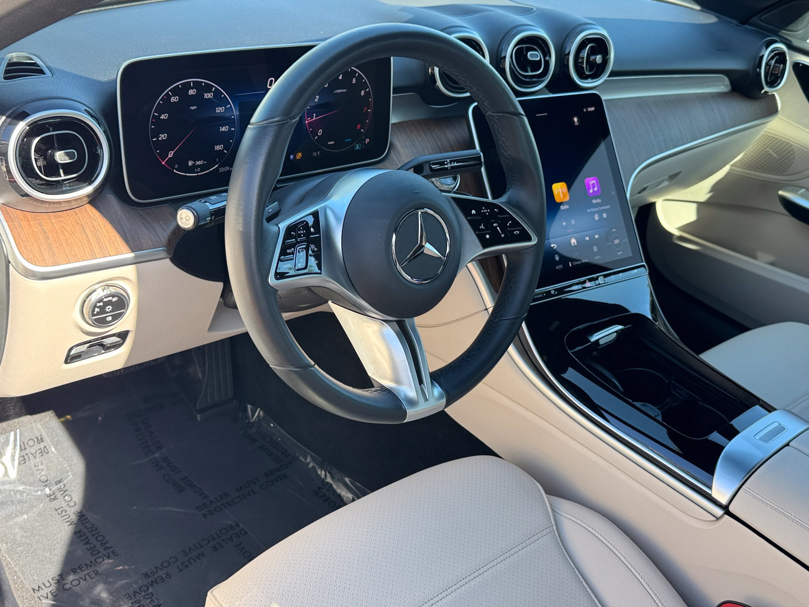 Used 2025 Mercedes-Benz C 300 Sedan image 18