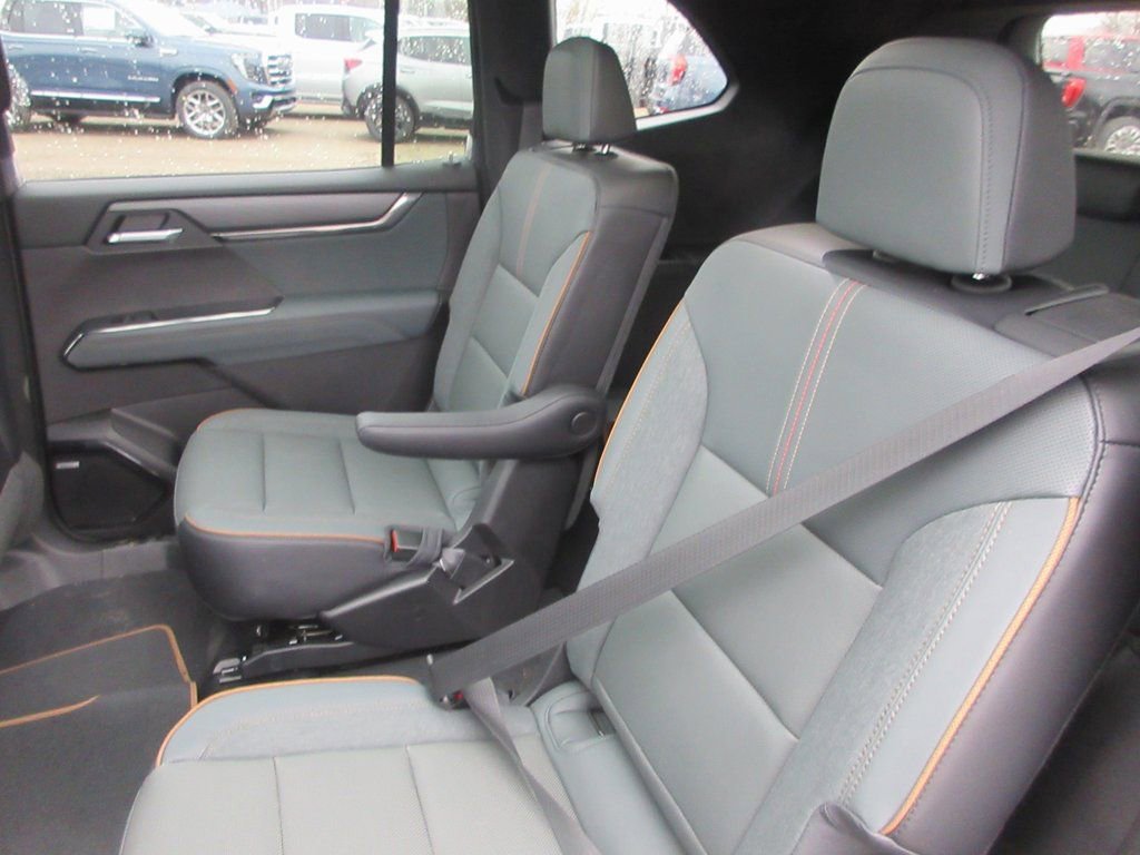 New 2026 GMC Acadia AT4 w/ Super Cruise Package image 14