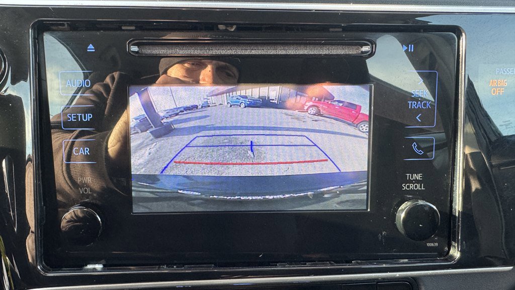 Used 2019 Toyota Corolla LE image 18