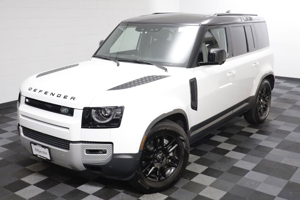 Used 2025 Land Rover Defender 110 S image 2