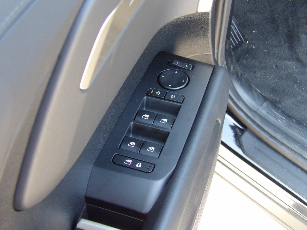 New 2027 Kia Telluride LX w/ Towing Package FWD image 10