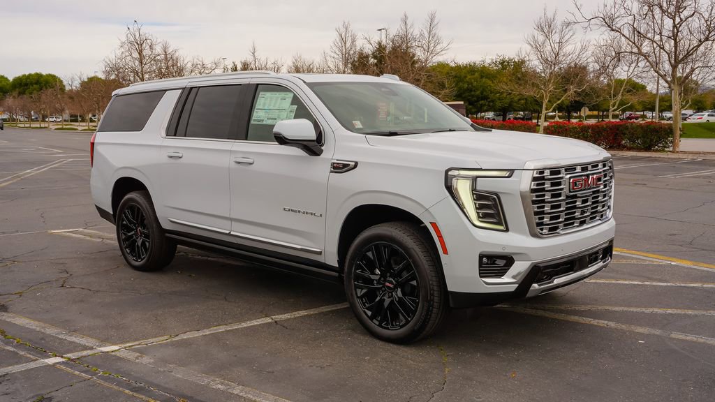 New 2026 GMC Yukon XL Denali w/ Sun & Power Step Package AWD/4WD image 6