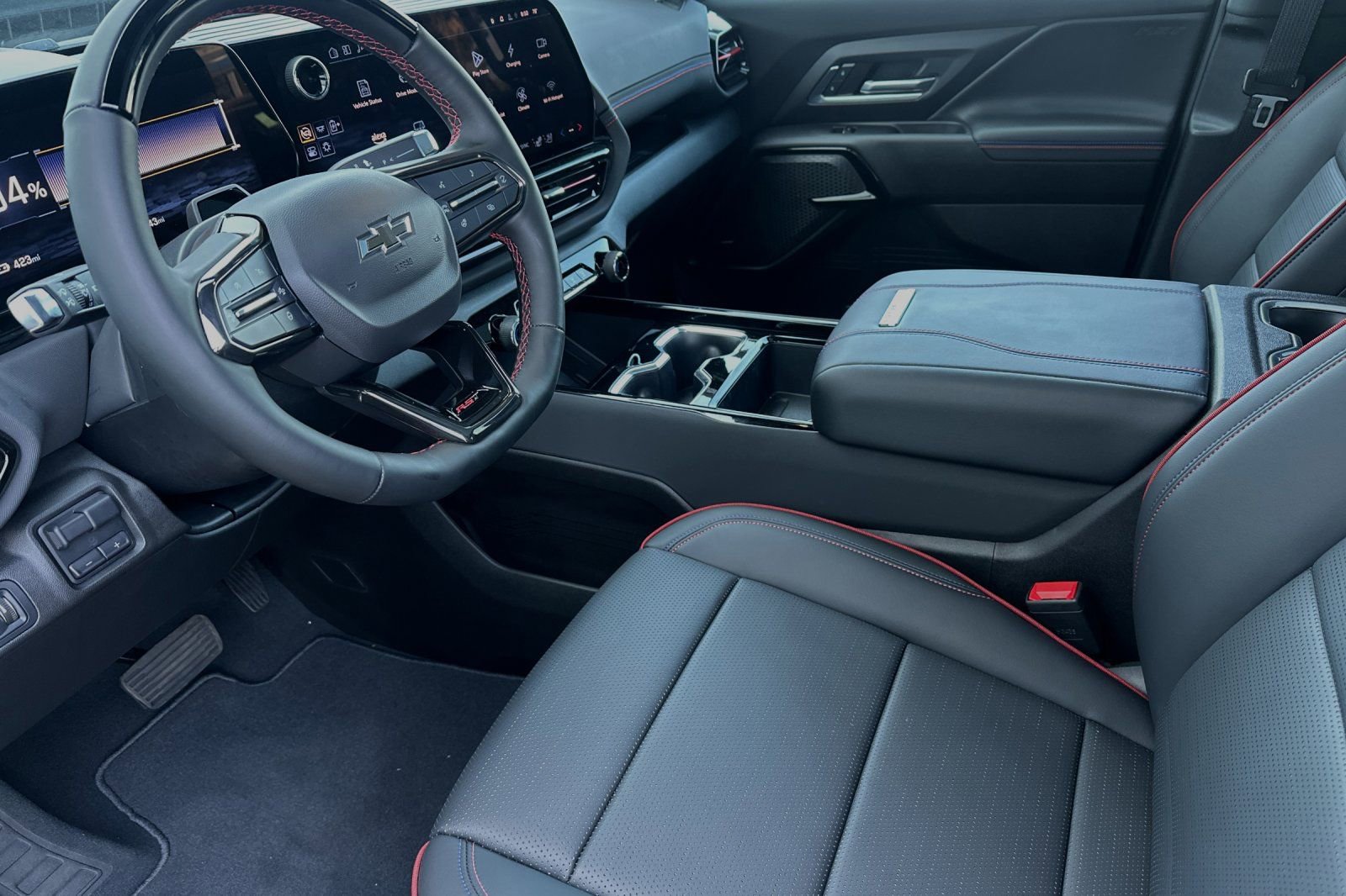 New 2024 Chevrolet Silverado EV RST image 7