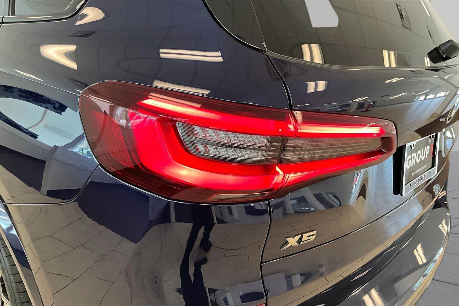 Used 2021 BMW X5 M50i w/ Executive Package AWD/4WD image 27