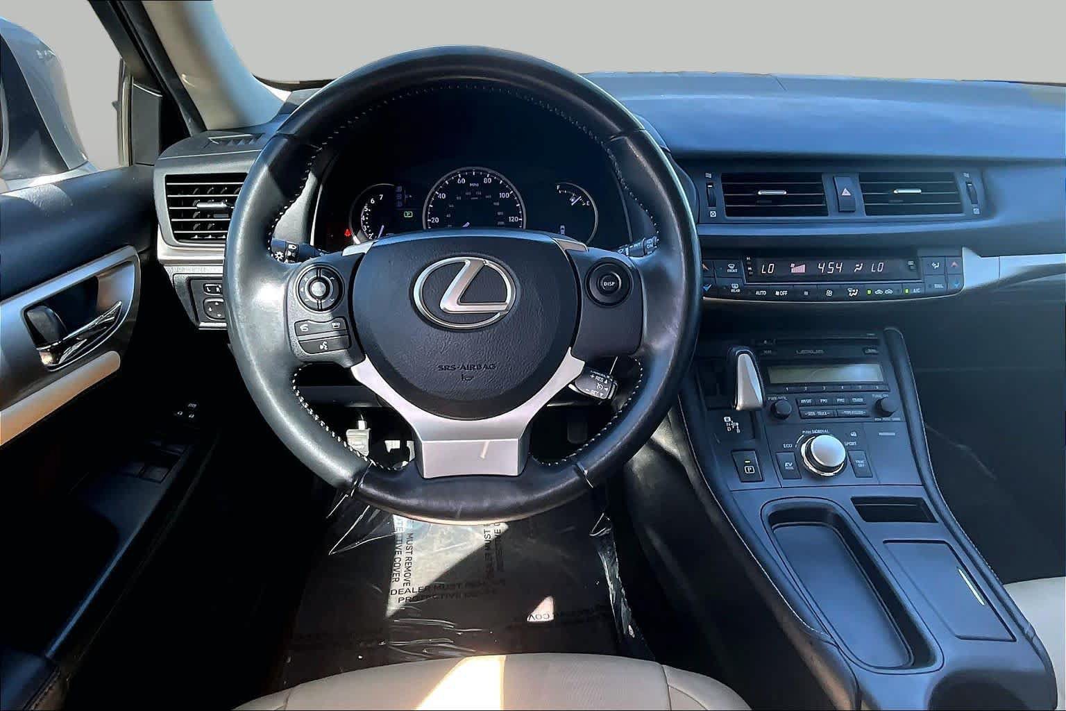 Used 2014 Lexus CT 200h FWD image 5