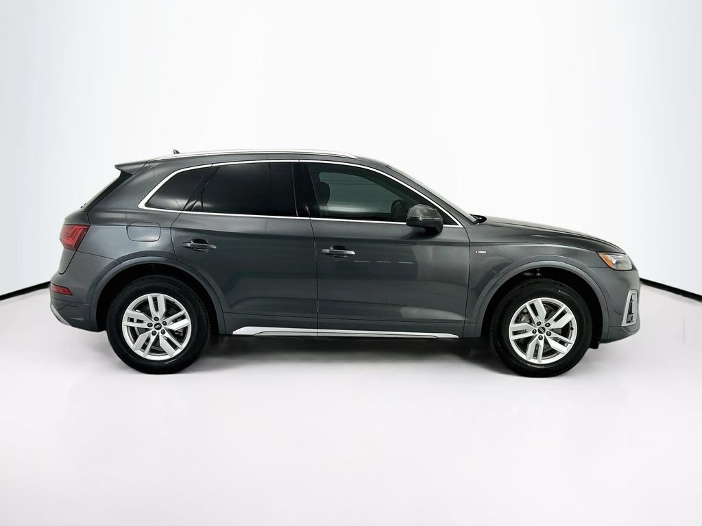 Certified 2023 Audi Q5 2.0T Premium w/ Convenience Package AWD/4WD image 4
