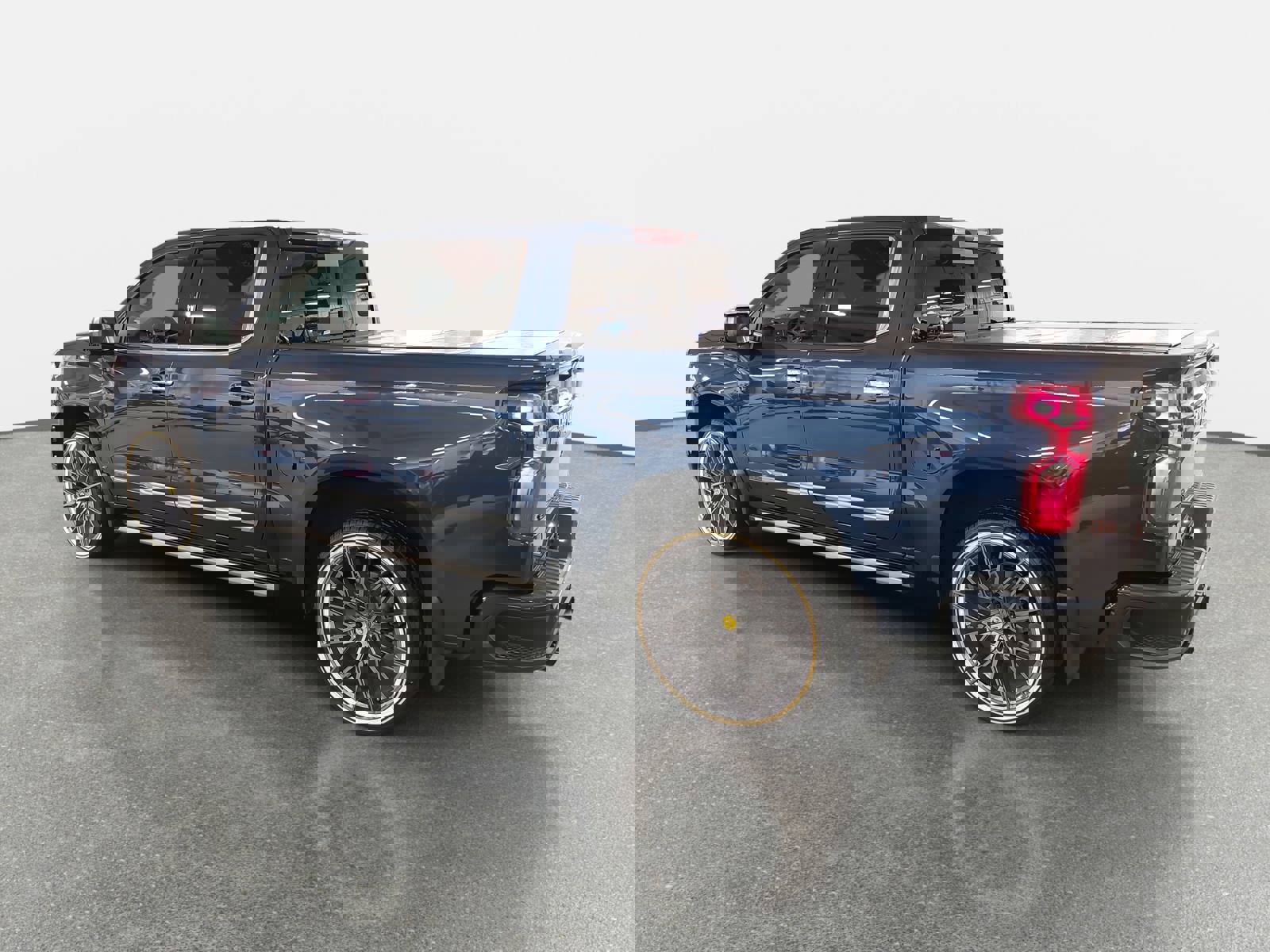 Used 2022 Chevrolet Silverado 1500 High Country w/ High Country Premium Package image 7