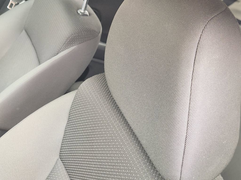 Used 2022 Honda HR-V LX image 15