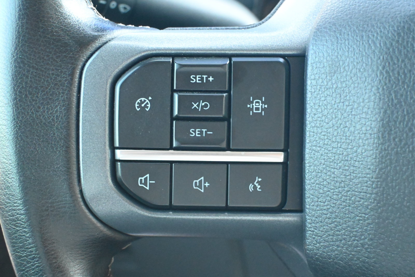 Used 2025 Ford F150 XLT w/ Equipment Group 301A Standard RWD image 14
