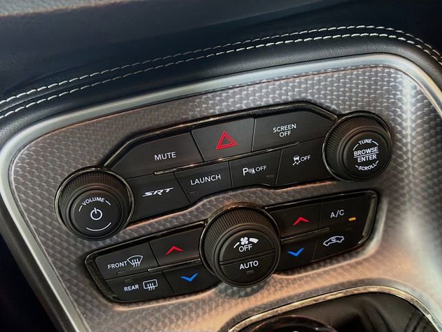 Used 2017 Dodge Challenger SRT Hellcat RWD image 19