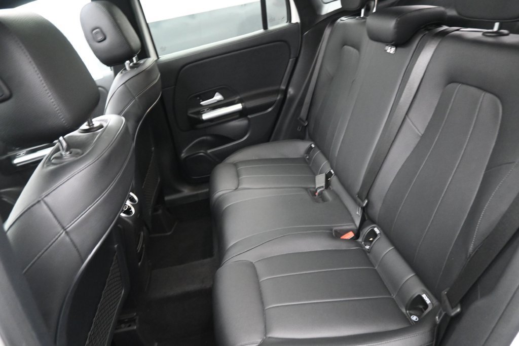 Used 2021 Mercedes-Benz GLA 250 4MATIC image 28