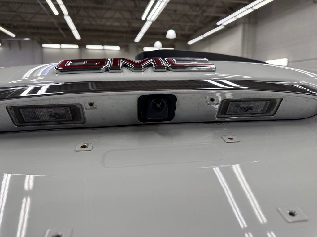 Used 2021 GMC Terrain SLE w/ Driver Convenience Package image 17