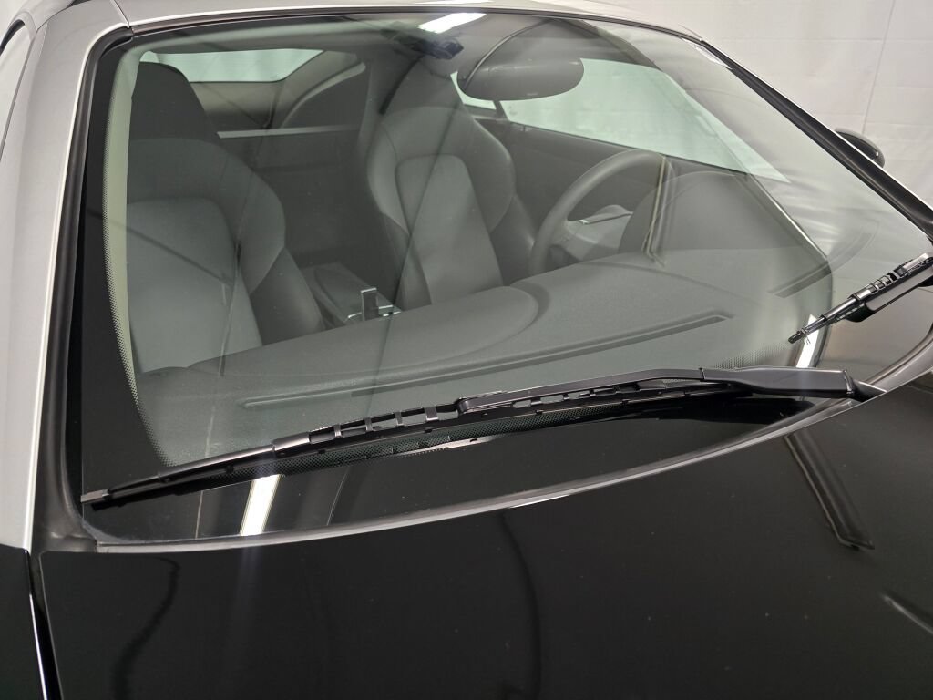 Used 2006 Chrysler Crossfire Limited RWD image 31