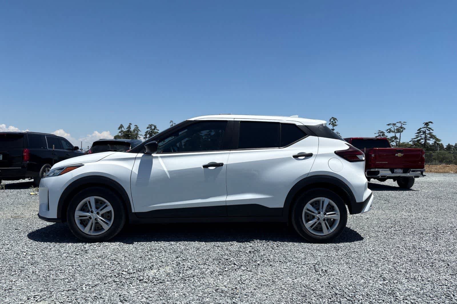 Used 2023 Nissan Kicks S w/ Interior Electronics Package FWD image 6