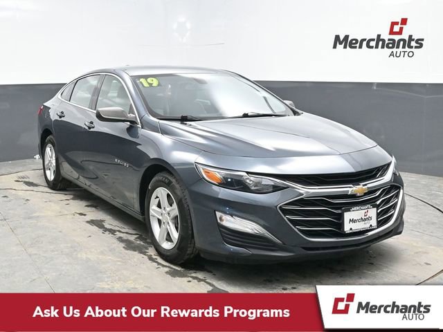 Used 2019 Chevrolet Malibu LS image 1