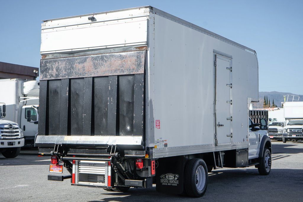 Used 2017 Ford F550 2WD Regular Cab Super Duty image 16