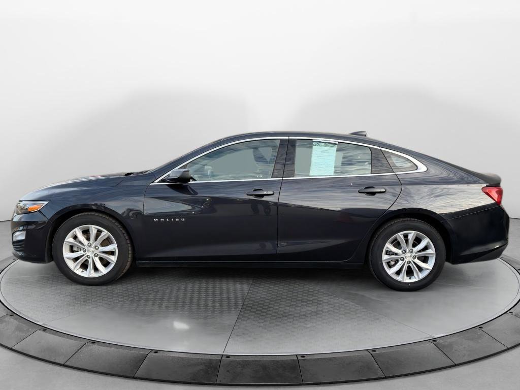Used 2023 Chevrolet Malibu LT image 2