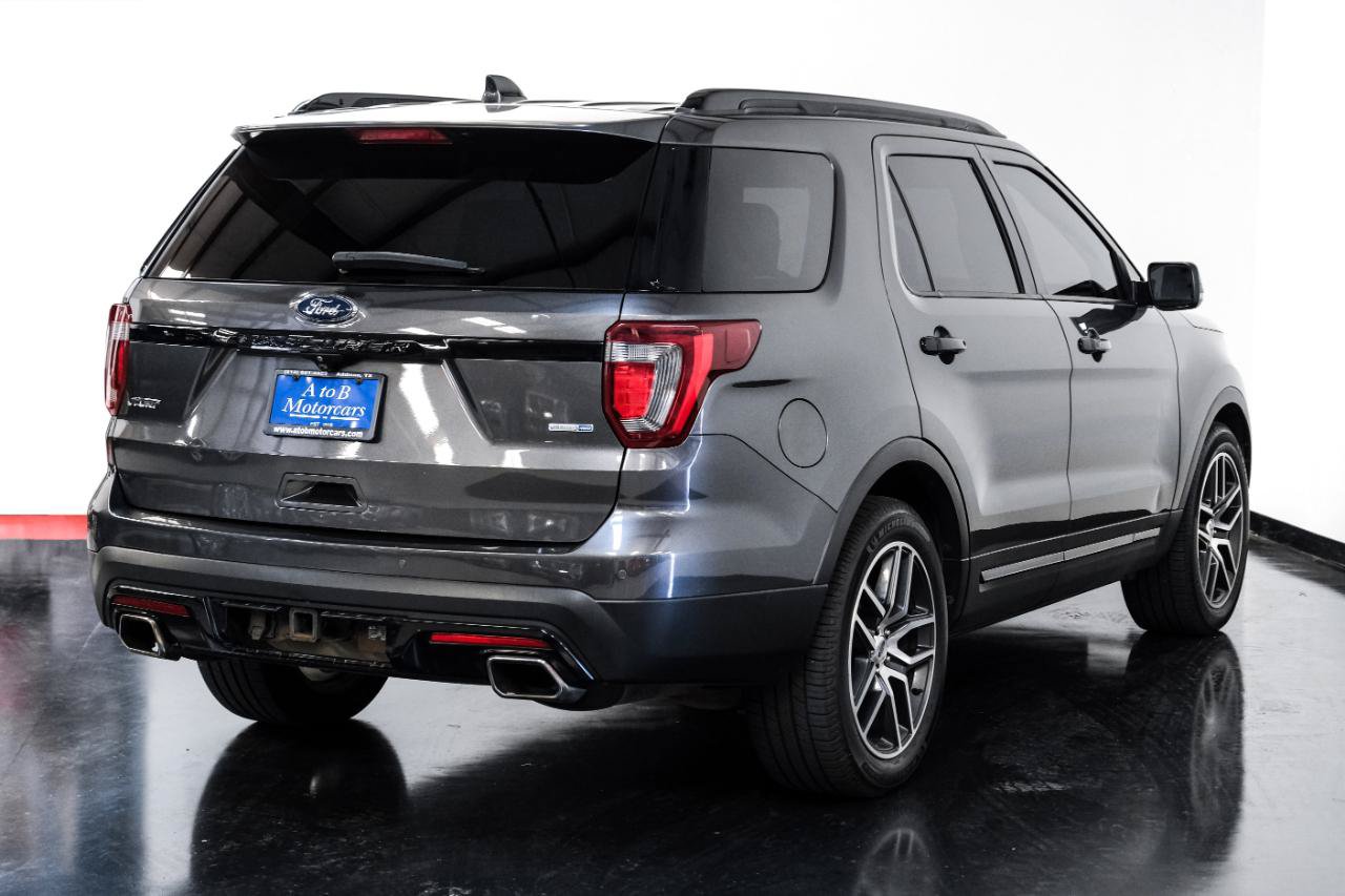 Used 2017 Ford Explorer Sport w/ Equipment Group 401A AWD/4WD image 7