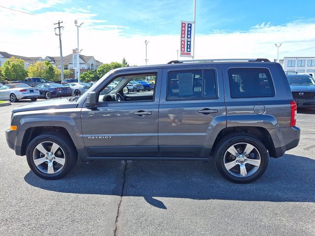 Used 2017 Jeep Patriot High Altitude AWD/4WD image 4