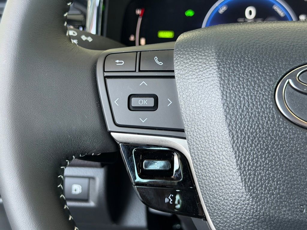 Certified 2026 Toyota Camry SE w/ Convenience Package FWD image 25