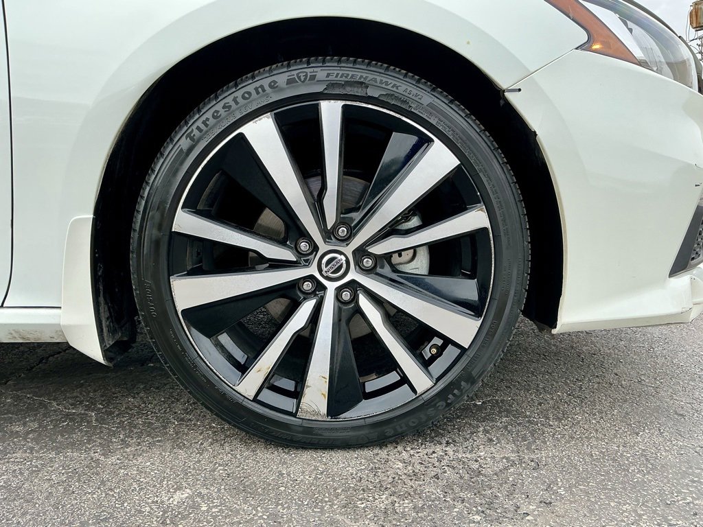 Used 2021 Nissan Altima 2.5 SR w/ SR Premium Package image 20