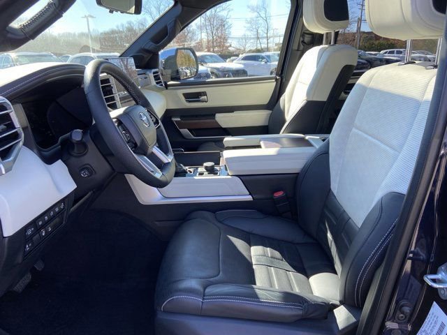 Used 2023 Toyota Sequoia Capstone AWD/4WD image 23