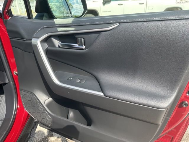 Used 2020 Toyota RAV4 Limited AWD/4WD image 45