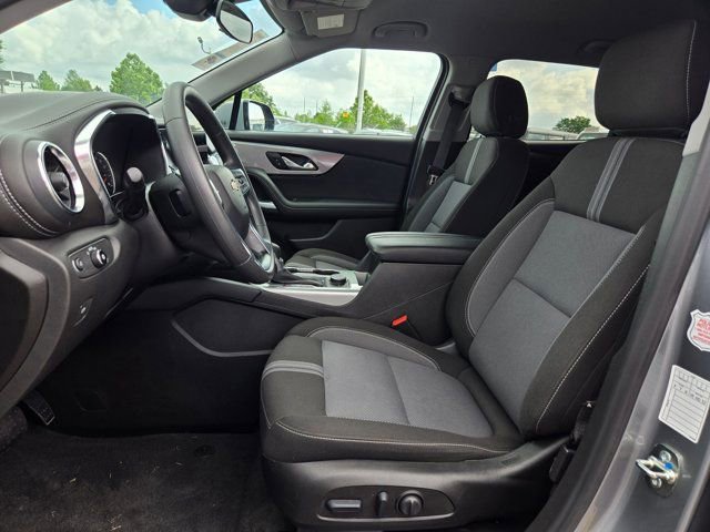 Used 2025 Chevrolet Blazer LT AWD/4WD image 23