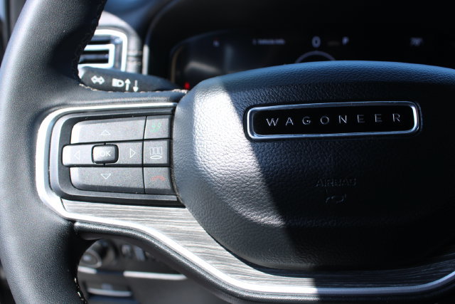 Used 2024 Jeep Wagoneer L Series II AWD/4WD image 23