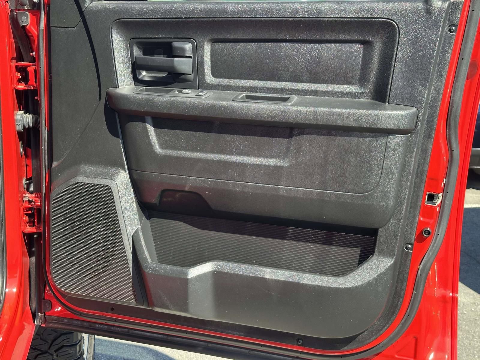 Used 2017 RAM 1500 Express w/ Express Value Package AWD/4WD image 27