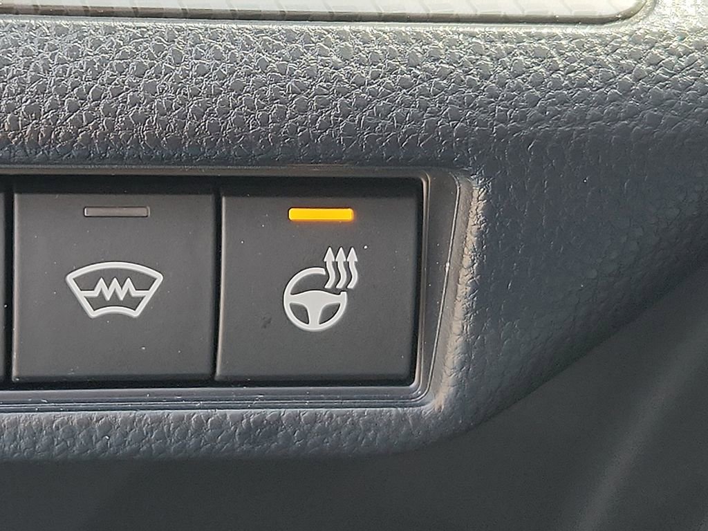 Used 2025 Toyota Prius image 24