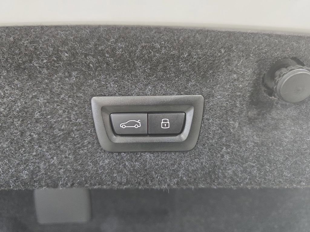 Used 2026 BMW 430i Coupe w/ M Sport Package image 26