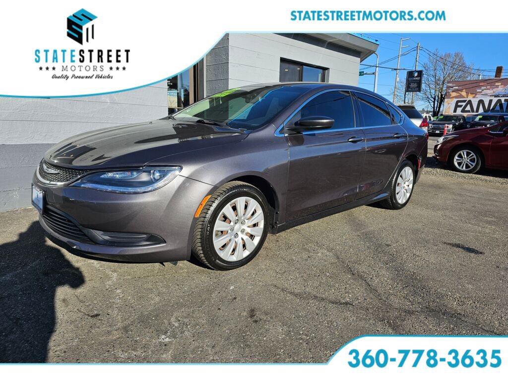 Used 2015 Chrysler 200 LX FWD image 1