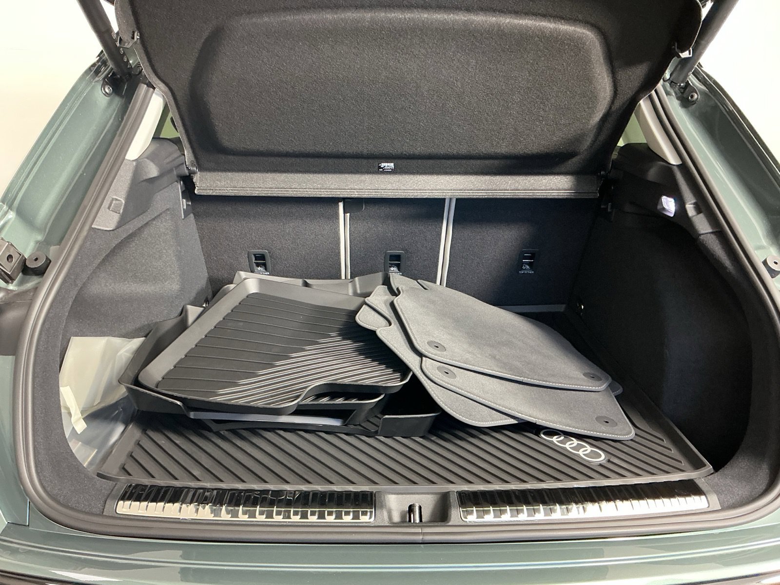 New 2026 Audi Q3 quattro 2.0T AWD/4WD image 16