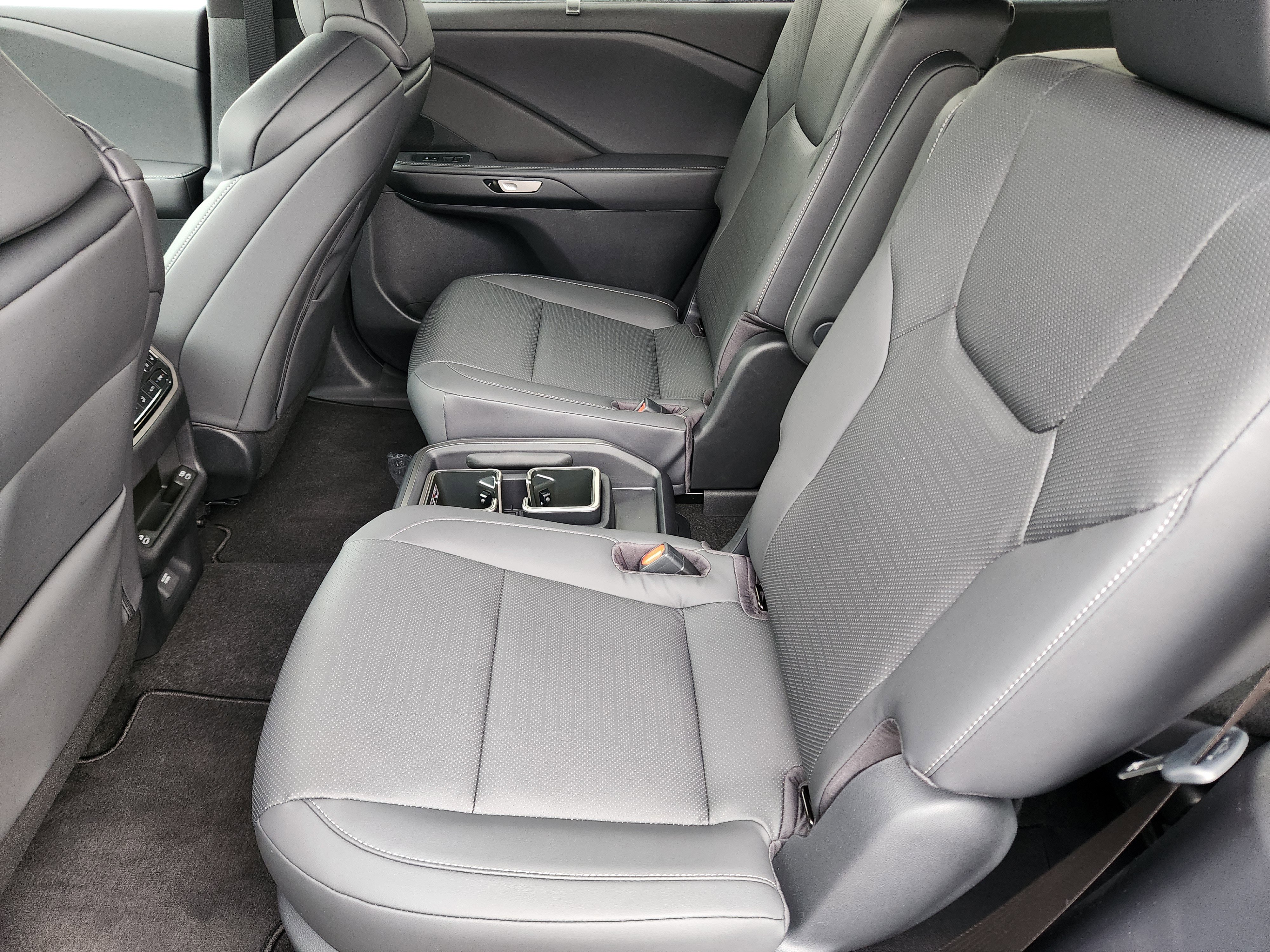 New 2026 Lexus TX 500h AWD image 16