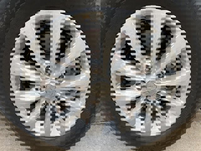 Certified 2017 Chrysler Pacifica Touring-L image 8