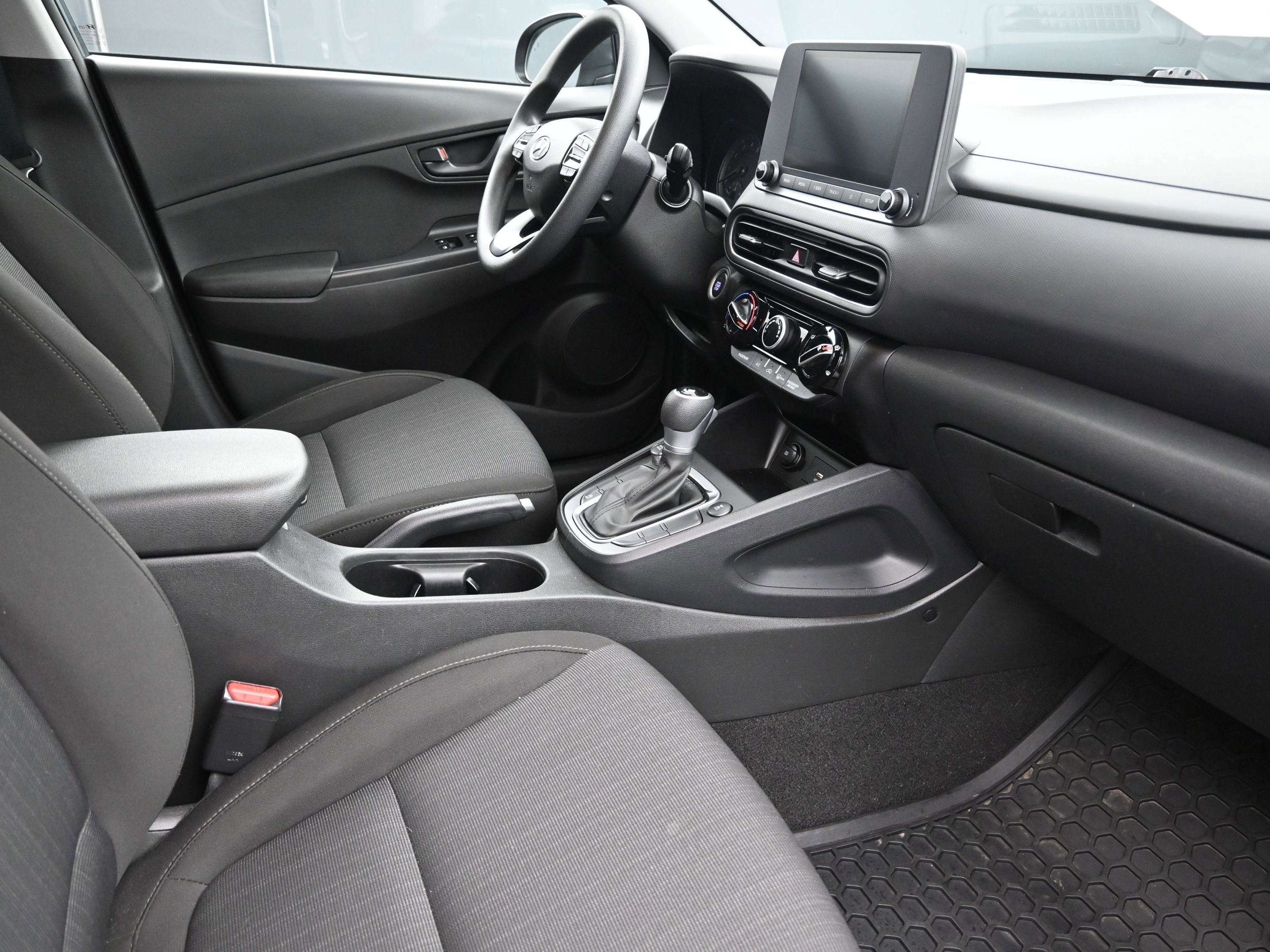 Used 2022 Hyundai Kona SEL image 26