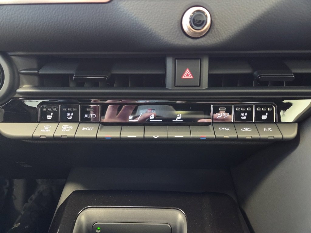 New 2026 Toyota Crown Platinum image 28