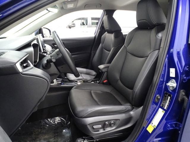 Used 2022 Toyota Corolla Cross XLE image 10