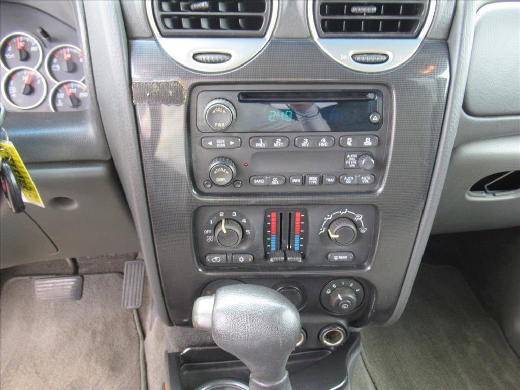 Used 2004 GMC Envoy XUV SLE w/ 1SB Preferred Equipment Group image 21